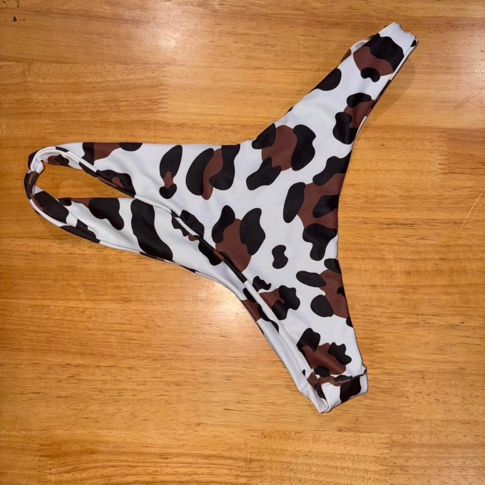 Bronw and White print bikini bottoms